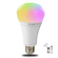 Vipelectro FUT105 LED žárovka A60 12W E27 230V RGB +CCT+DIM, stmívatelná